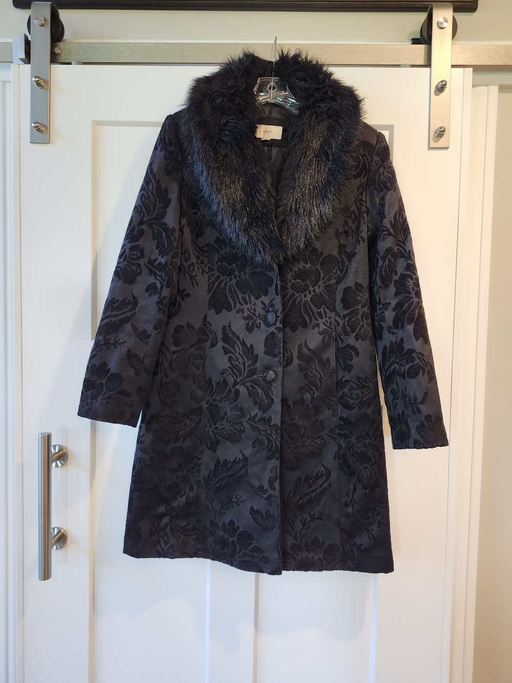 Vintage Black Floral Jacquard Trench Coat with Faux Fur Collar